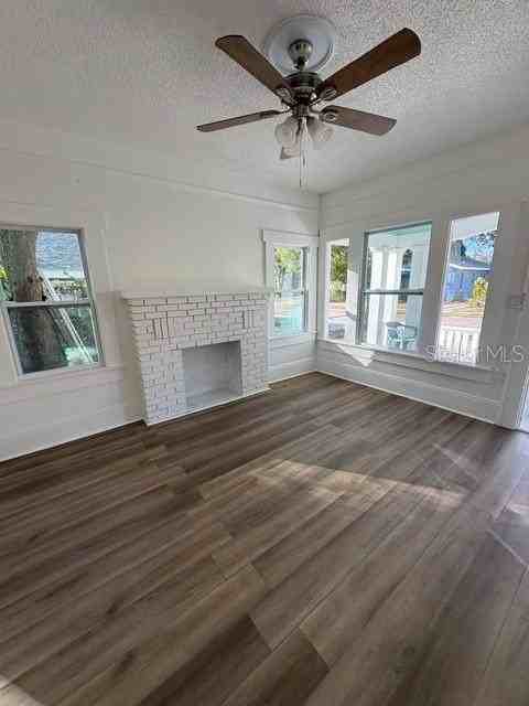 911 Hart St - Photo 5 of 26