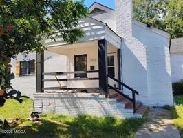 featured image of 3207 Seminole Ave