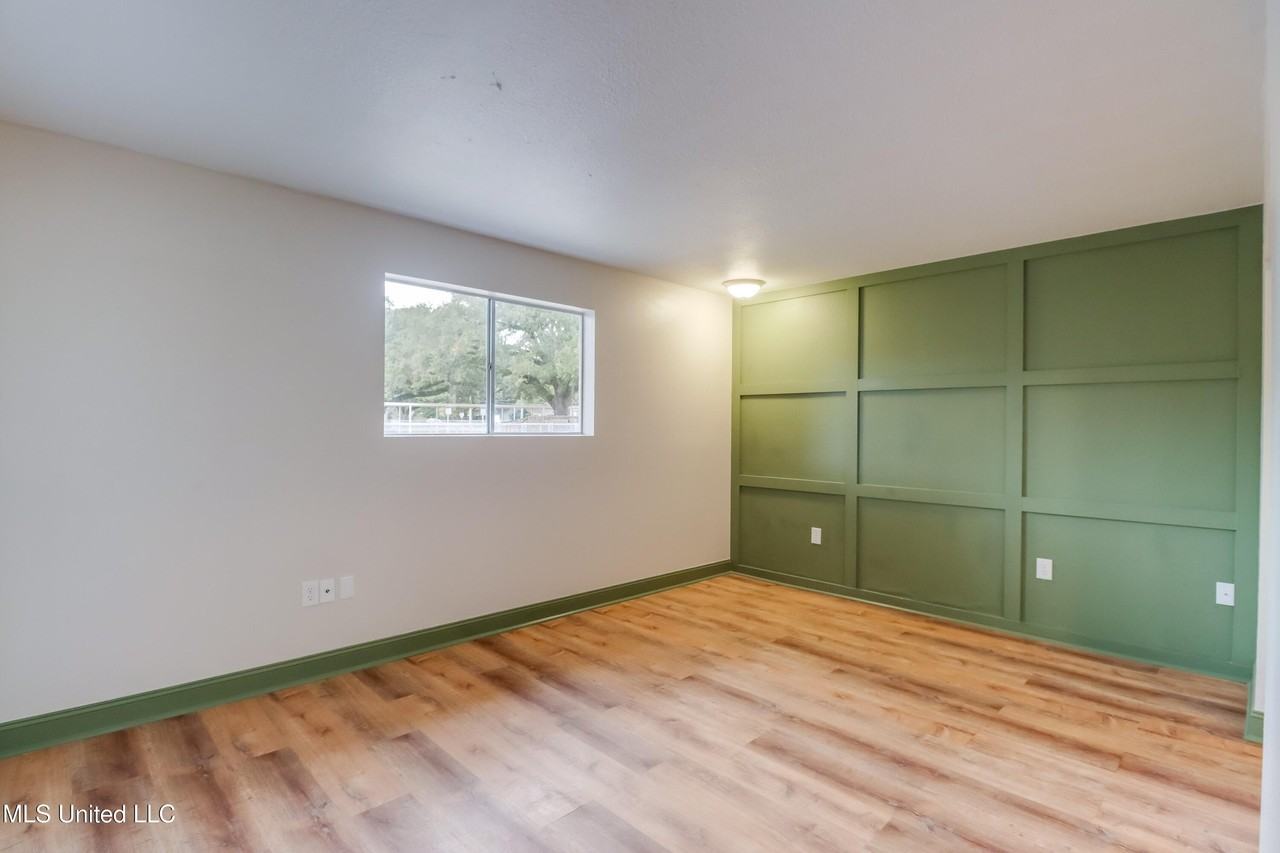 150 Pat Harrison St Apt 3 - Photo 2 of 11