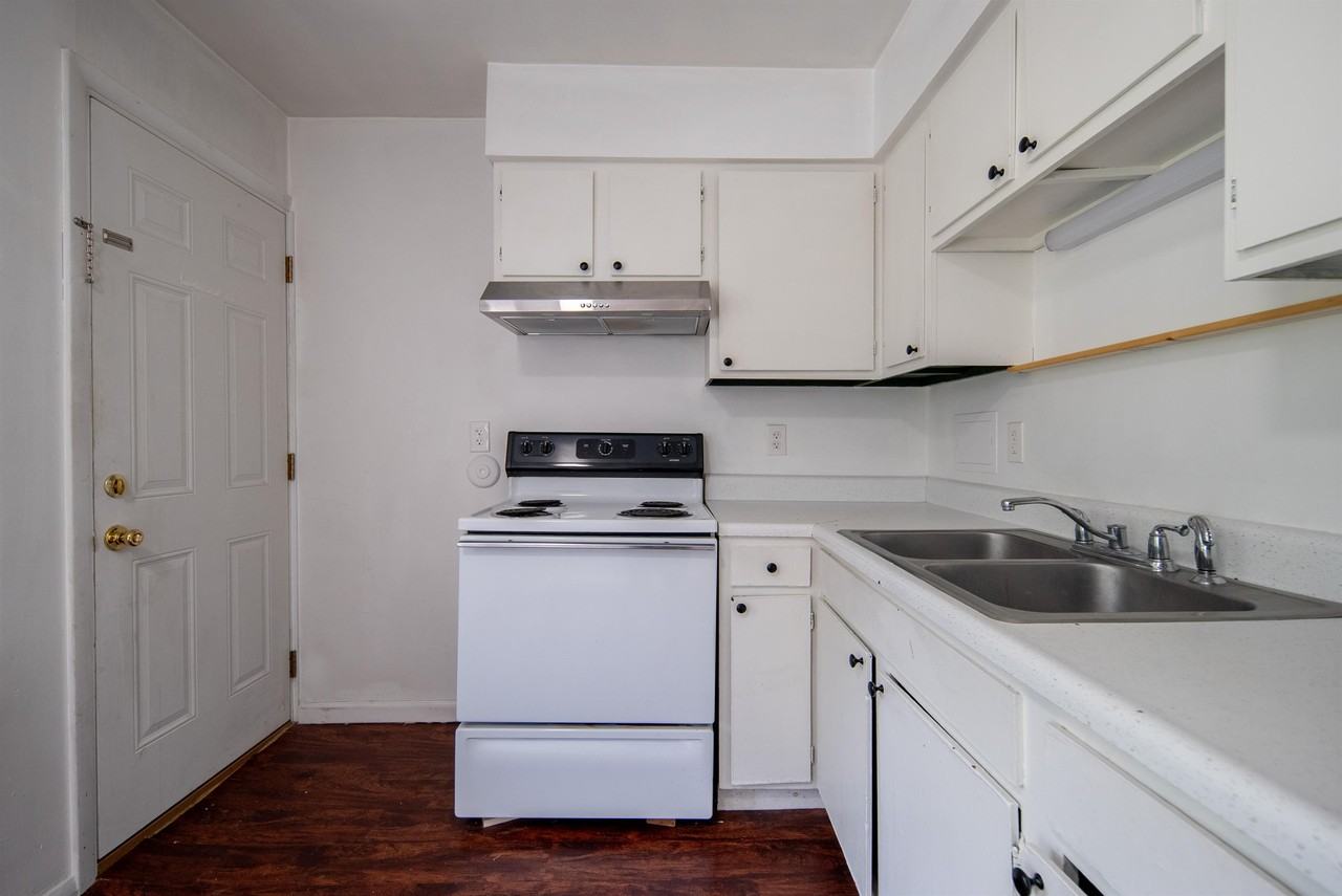 50-62 East Street - 3A #3A - Photo 2 of 40