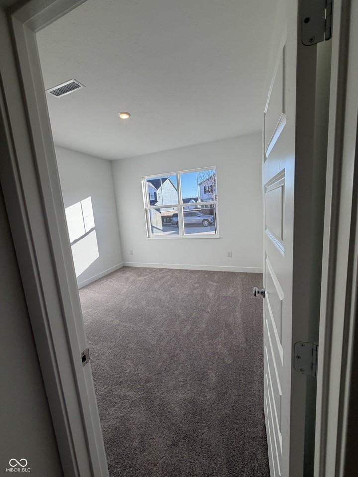 6468 Tutelo Dr - Photo 7 of 33