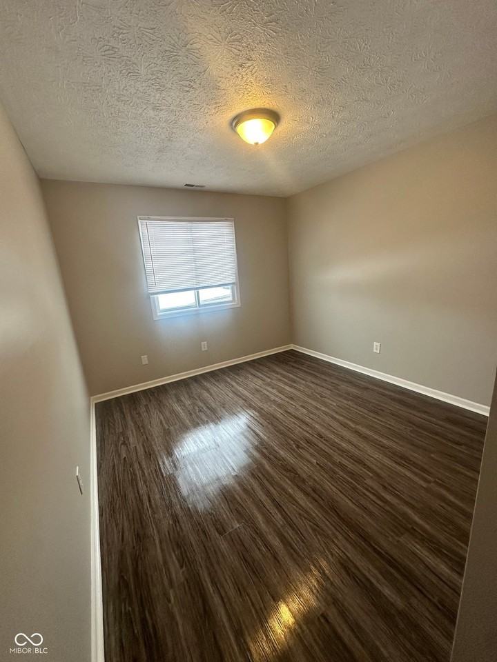 88 Keran Manor Ct #C - Photo 2 of 9