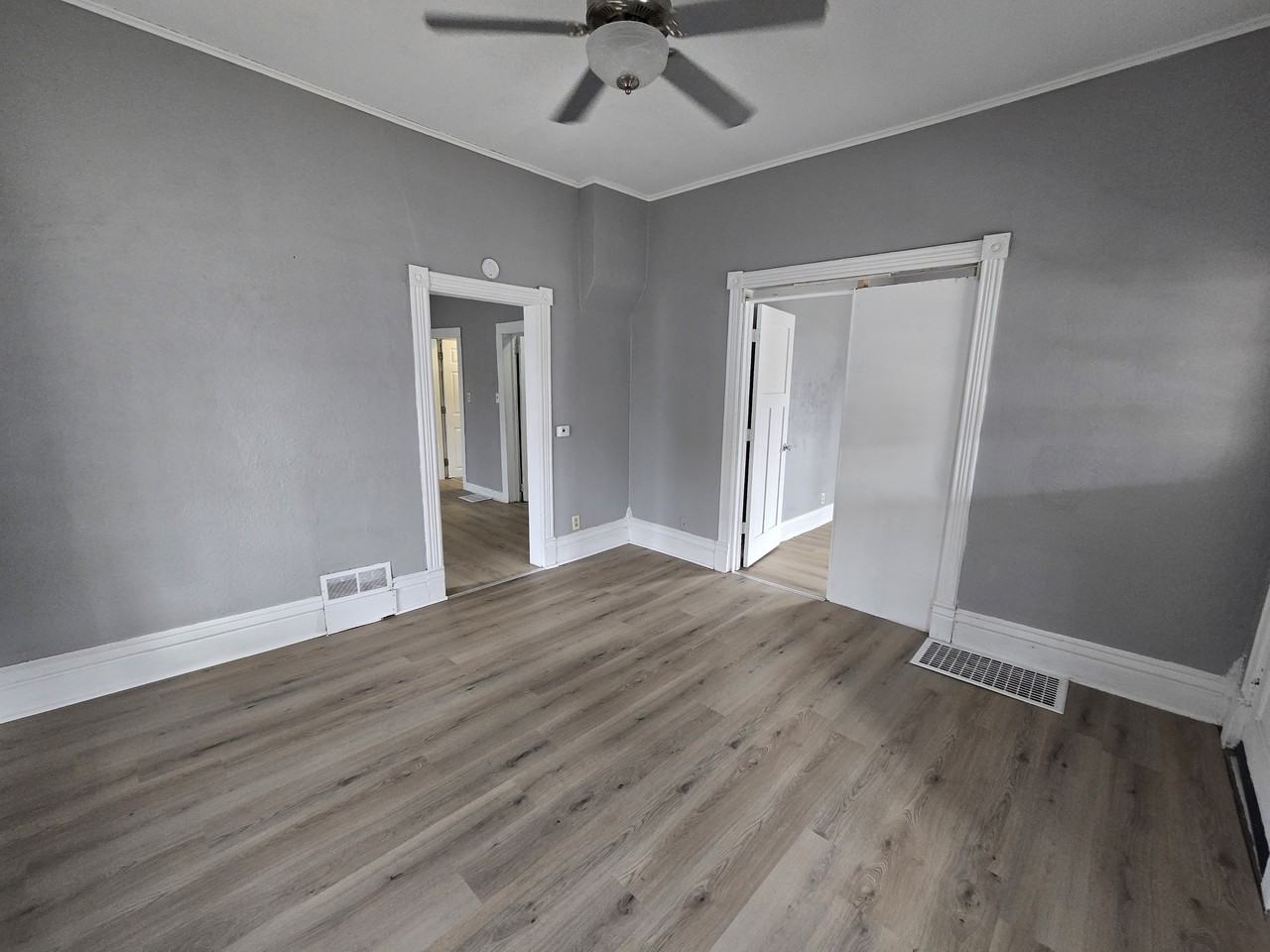 714 W 1st St #1 - Photo 6 of 27