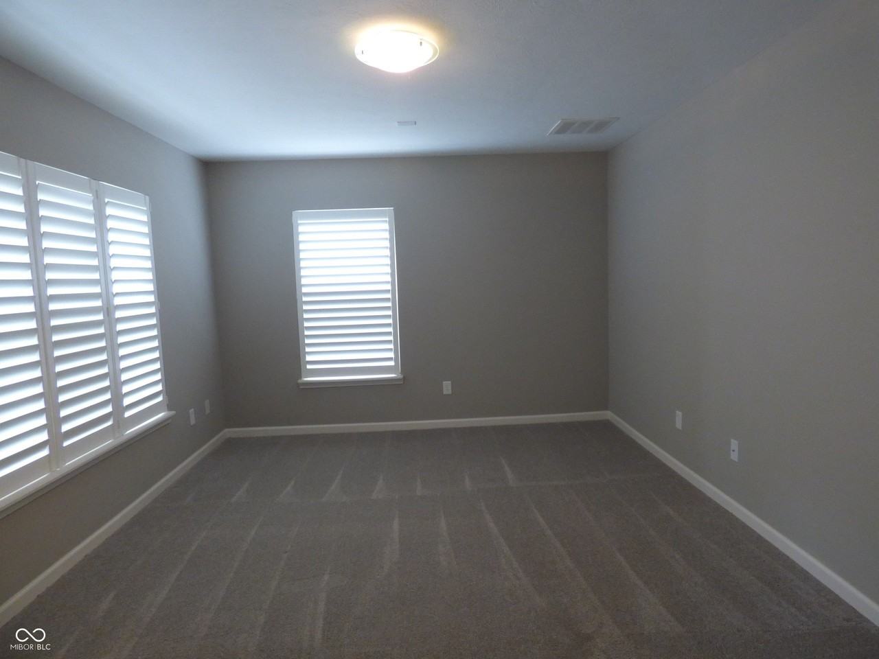 8213 Katrina Way - Photo 4 of 28