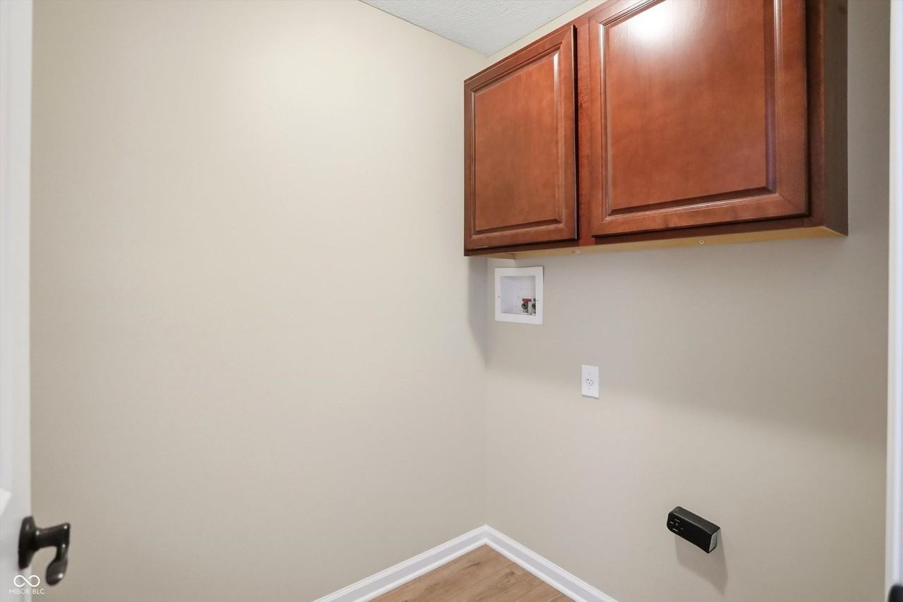 5561 Wild Horse Dr - Photo 6 of 31