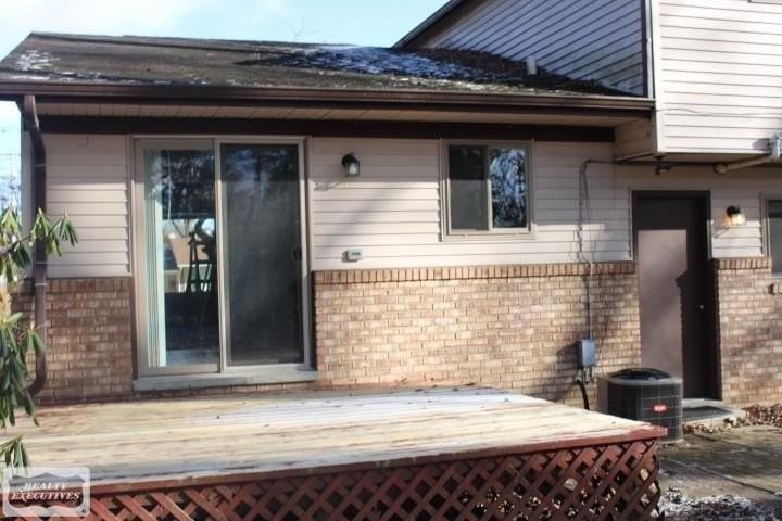 26924 Campau Ln - Photo 2 of 11