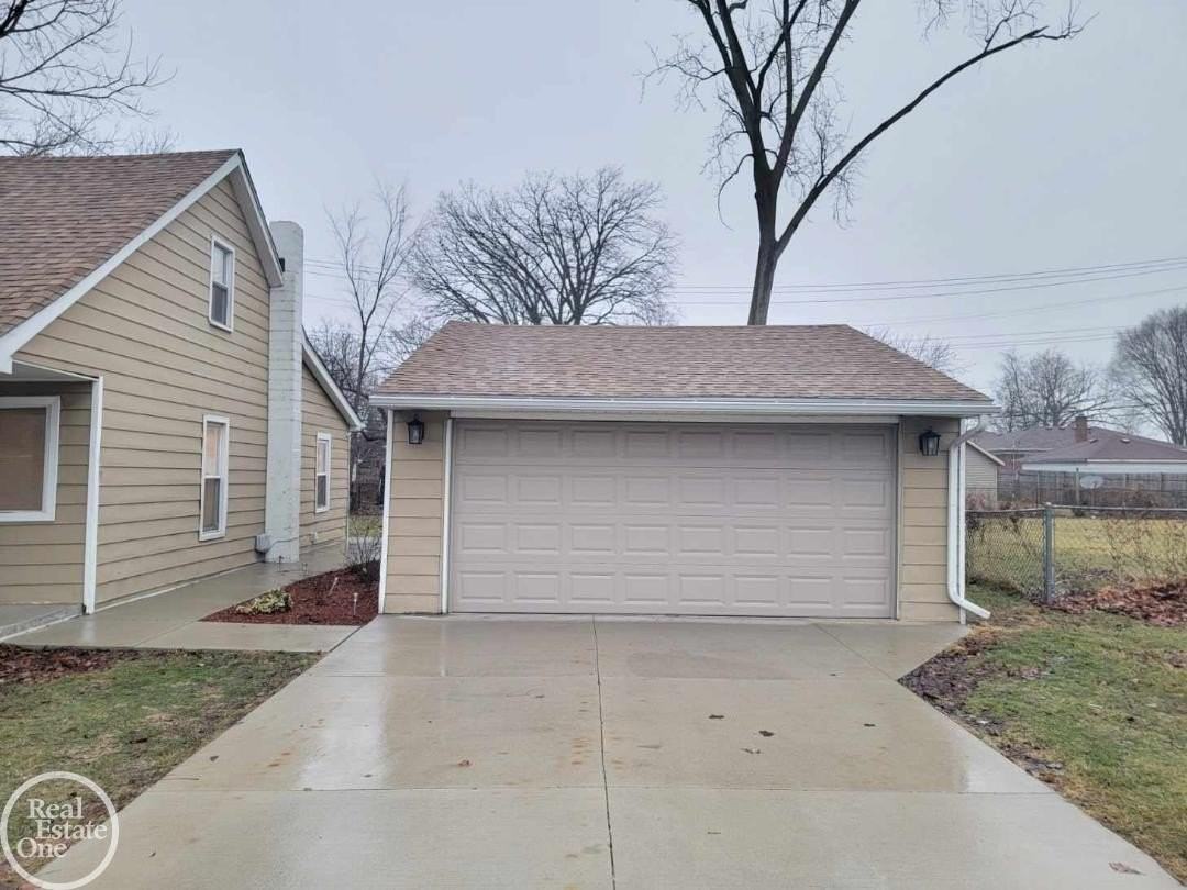 11357 Fisher Ave - Photo 2 of 19