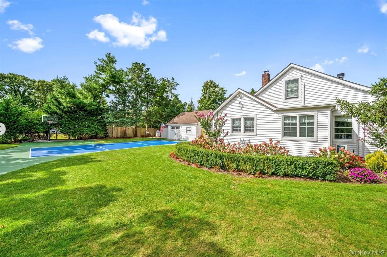 31 Liberty St - Photo 3 of 34