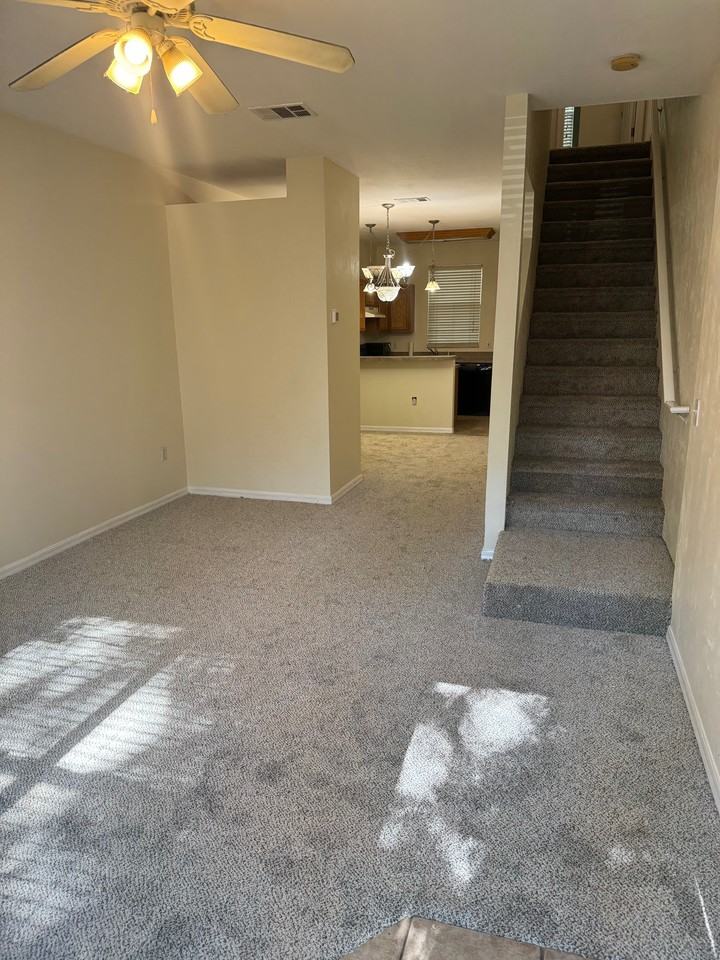 3543 Sw 30th Way - Photo 2 of 22