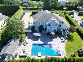 featured image of 43 Shore Rd