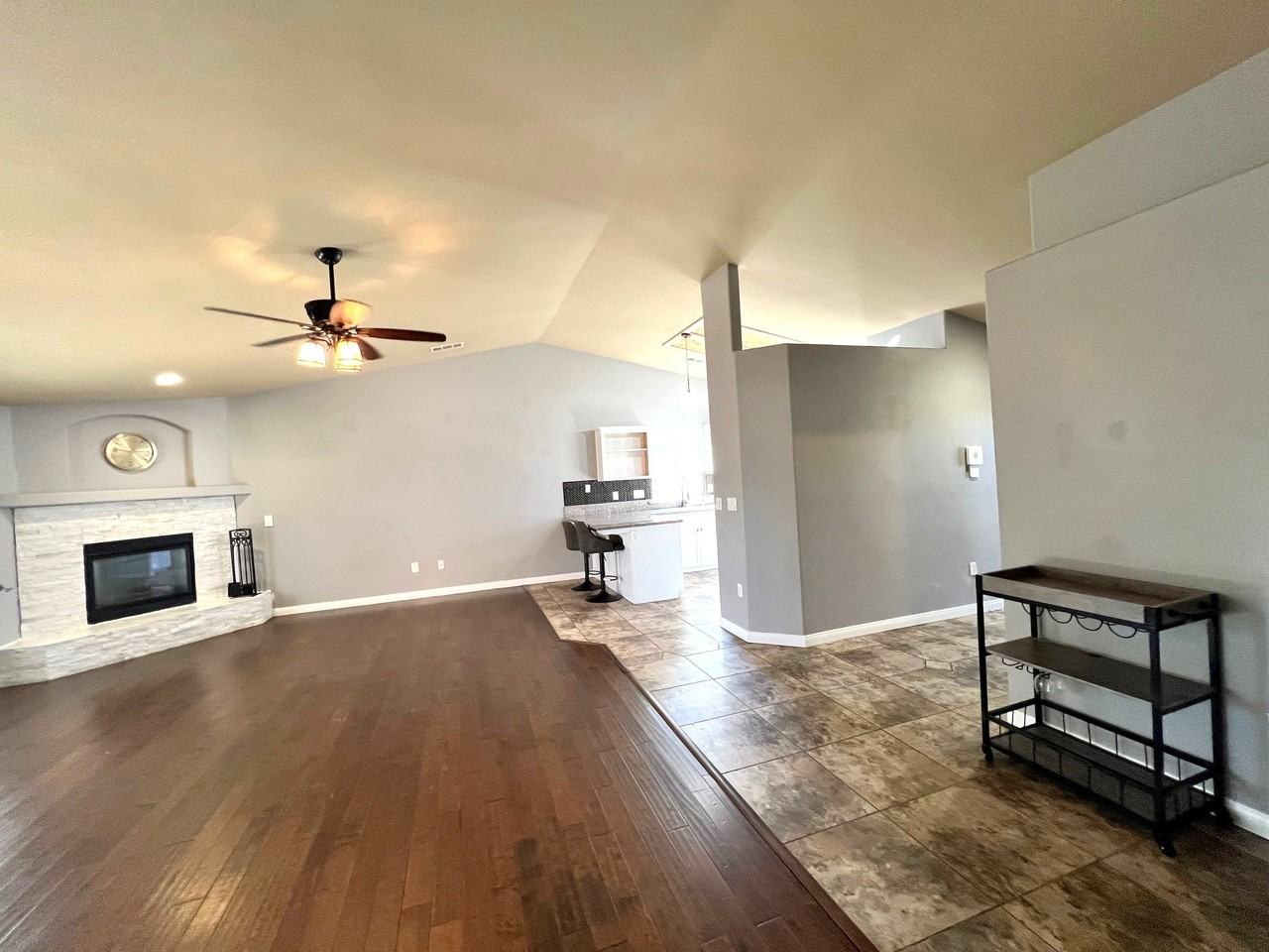 427 Woodlands Meadow Ct #1 - Photo 4 of 31