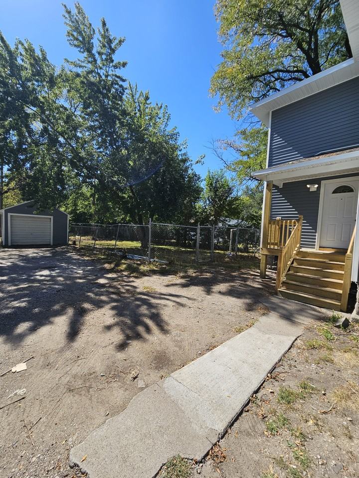 117 Dawson St #1 - Photo 2 of 21