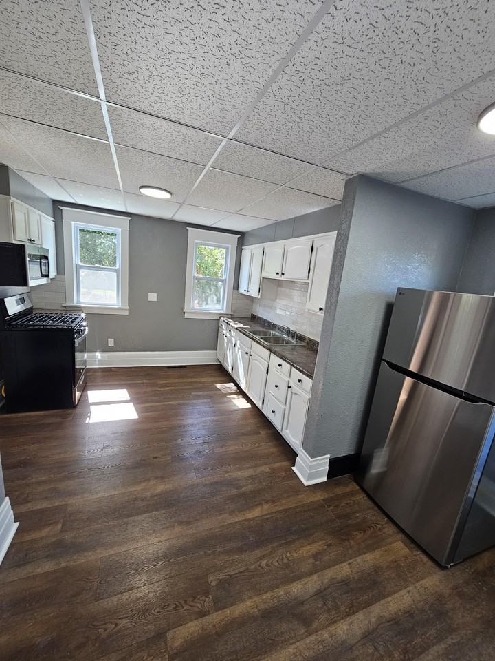 117 Dawson St #1 - Photo 7 of 21