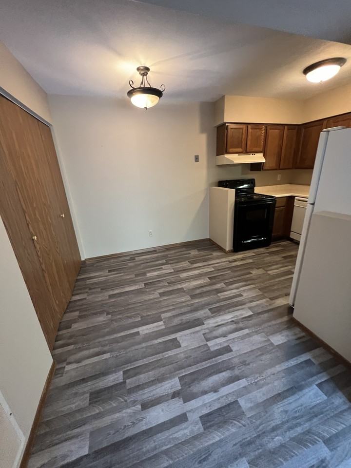 2500 26th Avenue Ct #6 - Photo 7 of 18