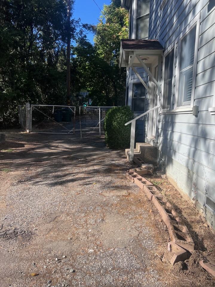 430 Uren St #1 - Photo 2 of 17