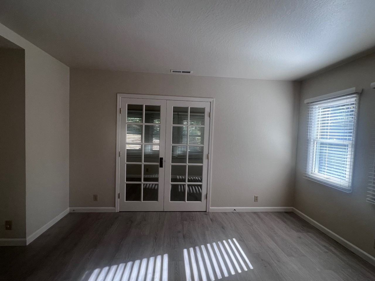 430 Uren St #1 - Photo 7 of 17