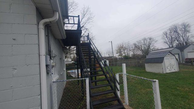 1009 E York St #1 - Photo 3 of 14