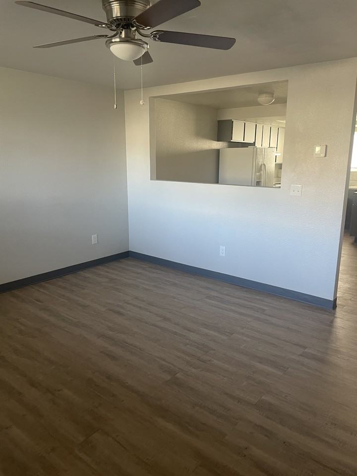 687 Se 6th Ave #687 - Photo 3 of 11