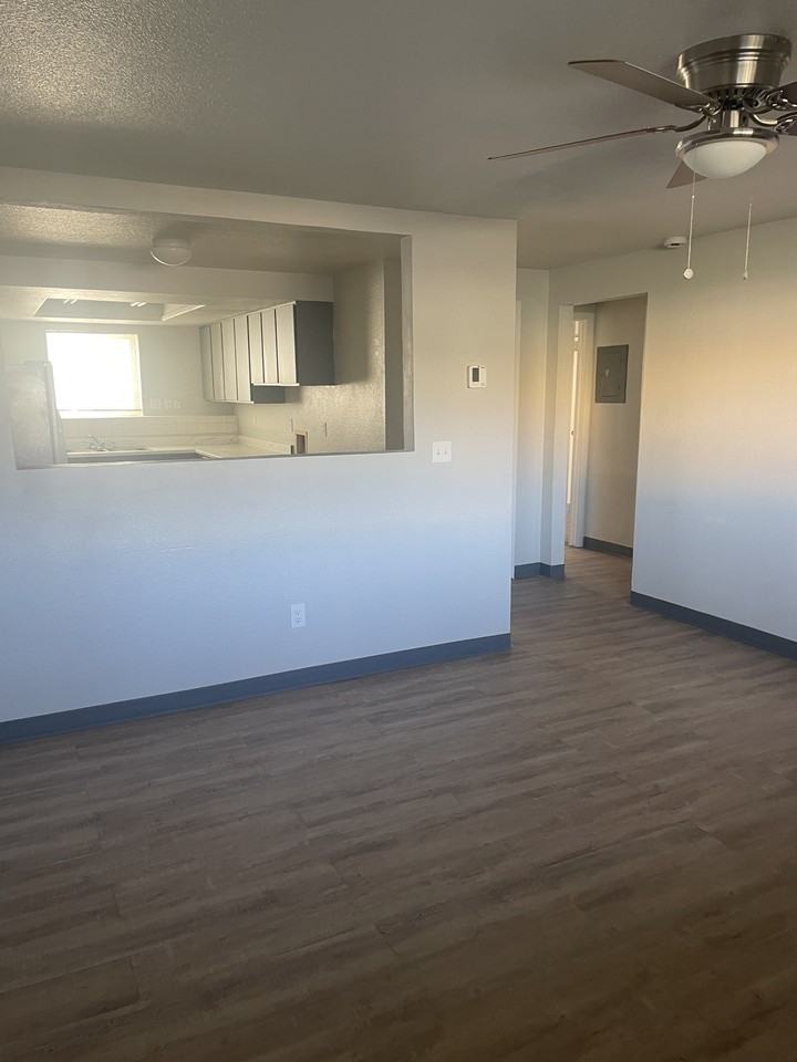 677 Se 6th Ave #677 - Photo 3 of 10