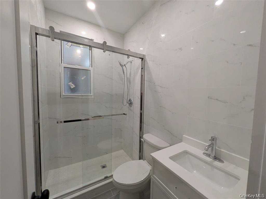 10444 42nd Ave Apt 1b #1B - Photo 6 of 7