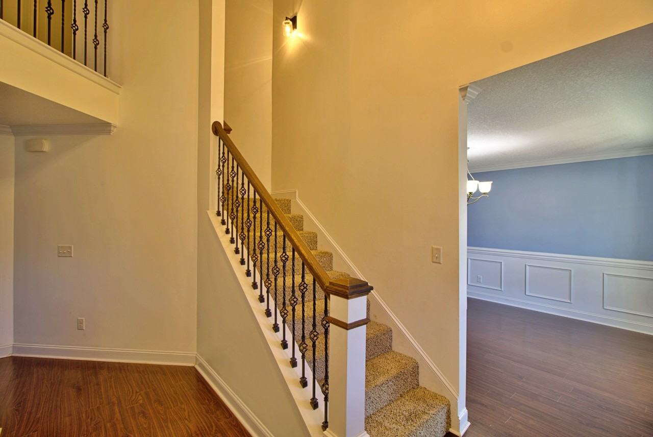 702 Auburn Cv #1 - Photo 3 of 28