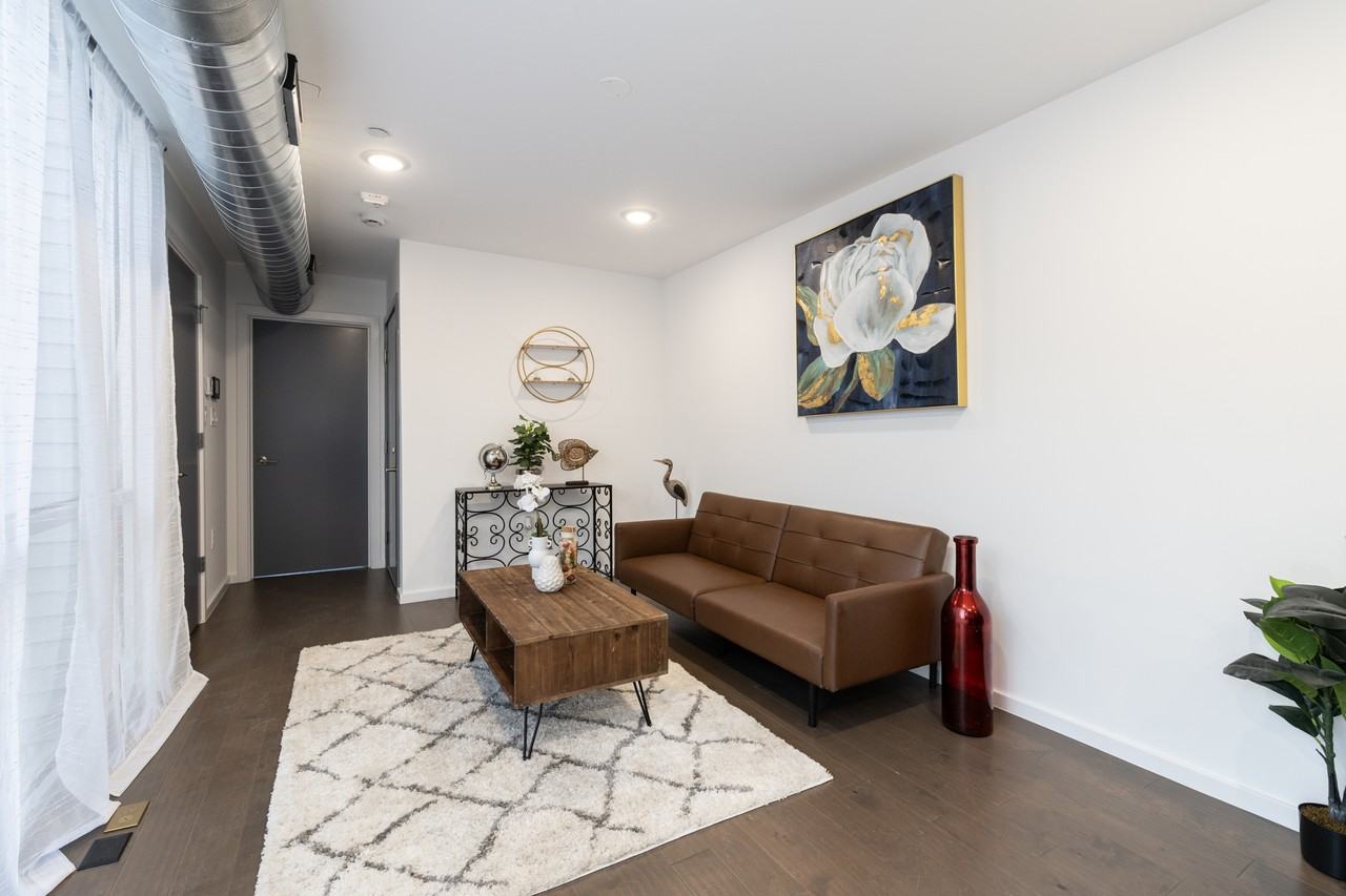 2111 N 7th St #2 - Photo 2 of 15