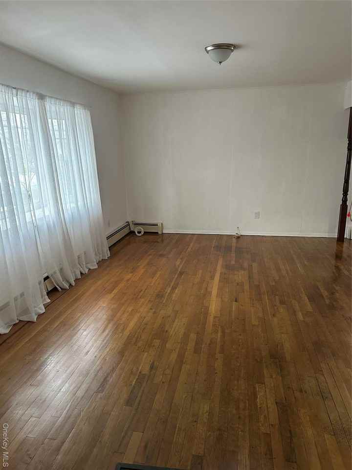 162 Rolling St 1st Fl #1stFL - Photo 3 of 28