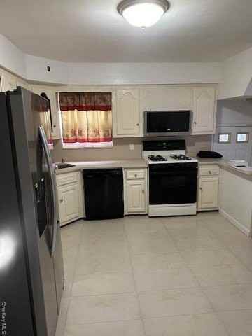 162 Rolling St 1st Fl #1stFL - Photo 7 of 28