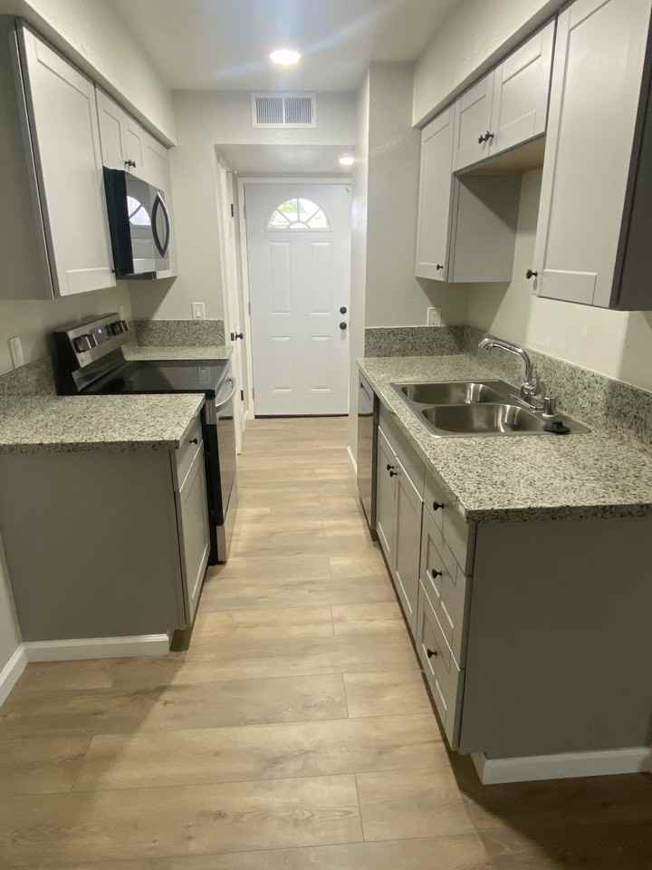 380 Grant Way #1 - Photo 4 of 17