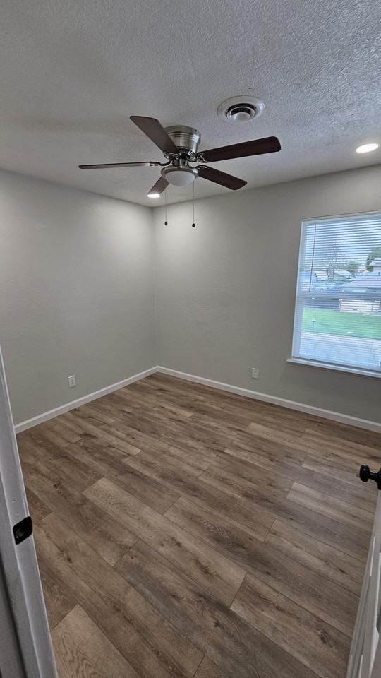 380 Grant Way #4 - Photo 6 of 9