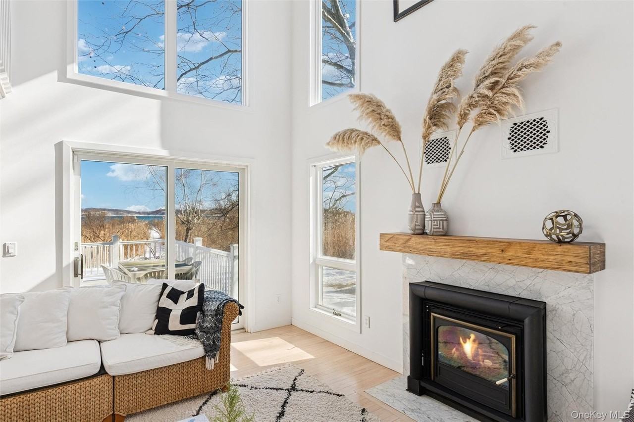 845 Budds Pond Rd - Photo 2 of 22