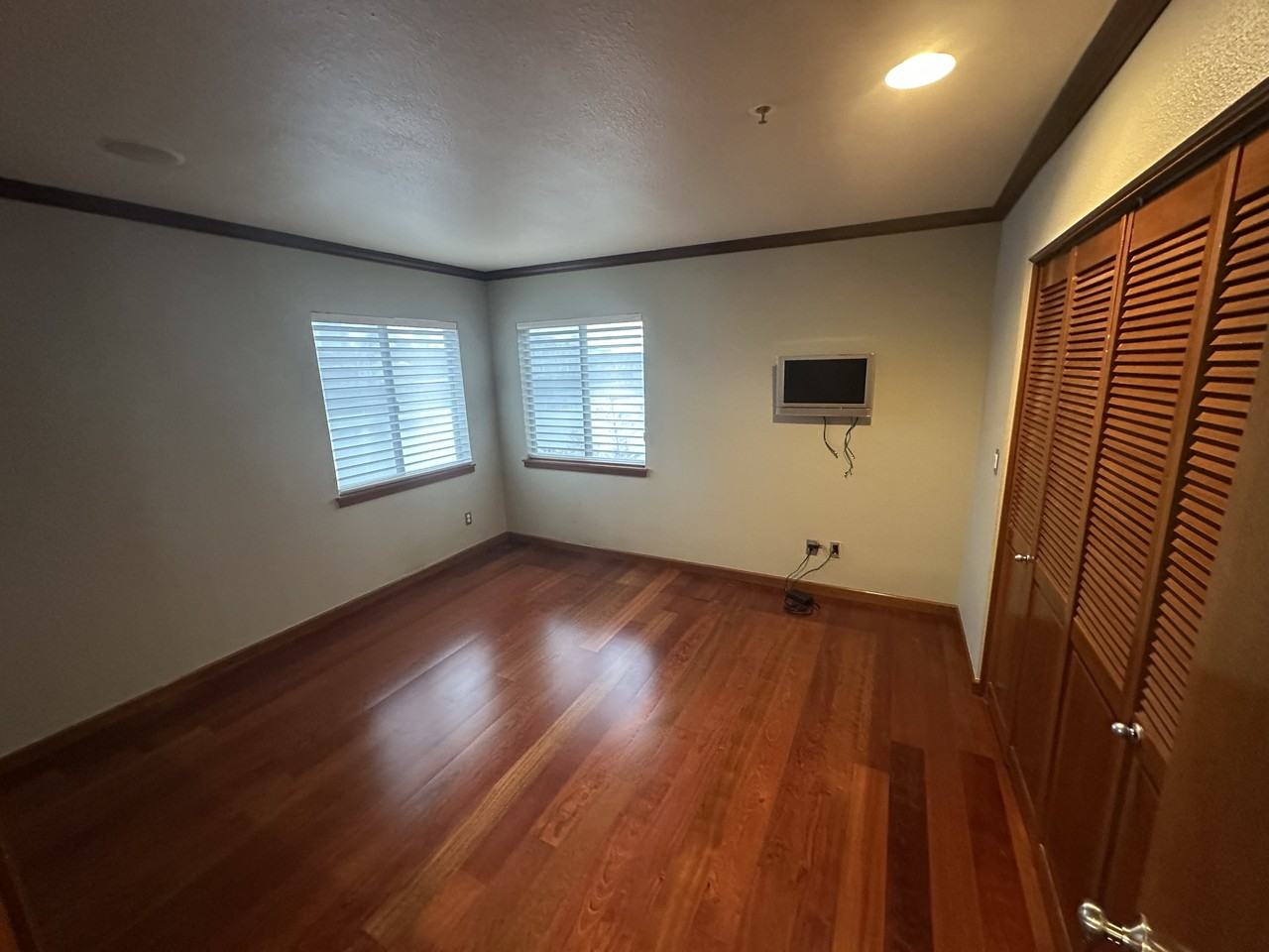 920 Northwest Naito Parkway - J3Unit J3 #J3 - Photo 5 of 13