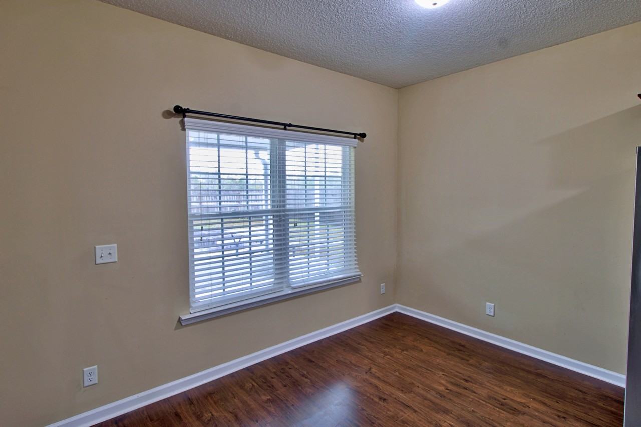 1290 Windrow Dr #1 - Photo 5 of 27