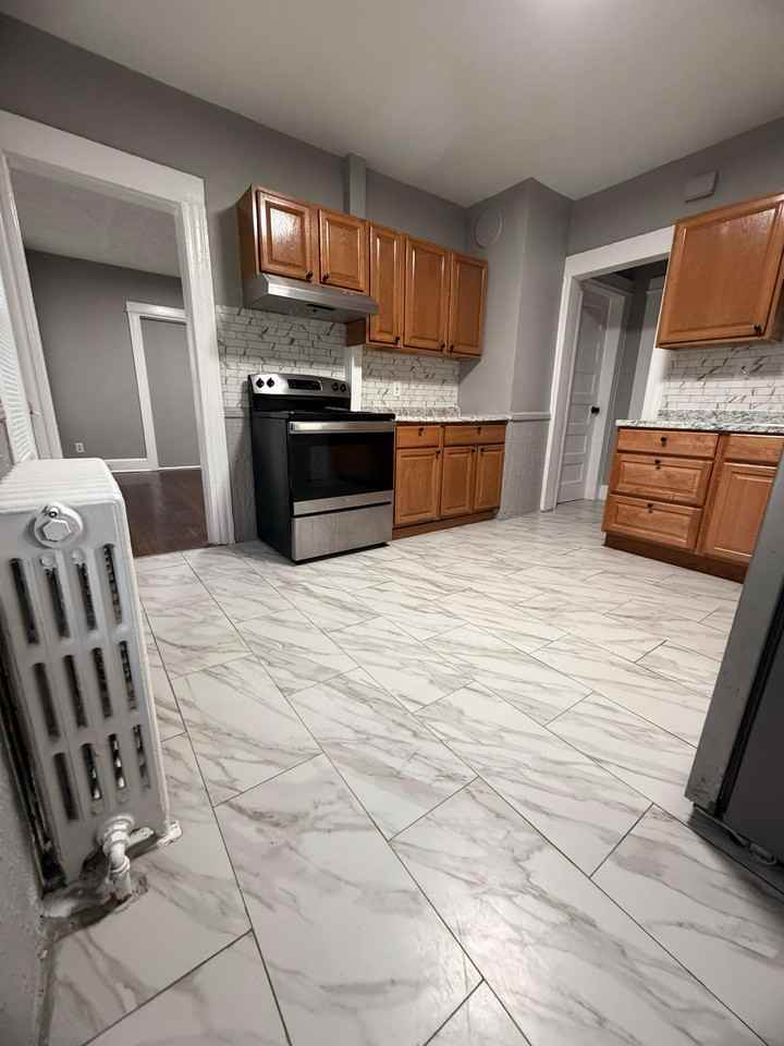 456 Wilmot Ave #1 - Photo 4 of 7