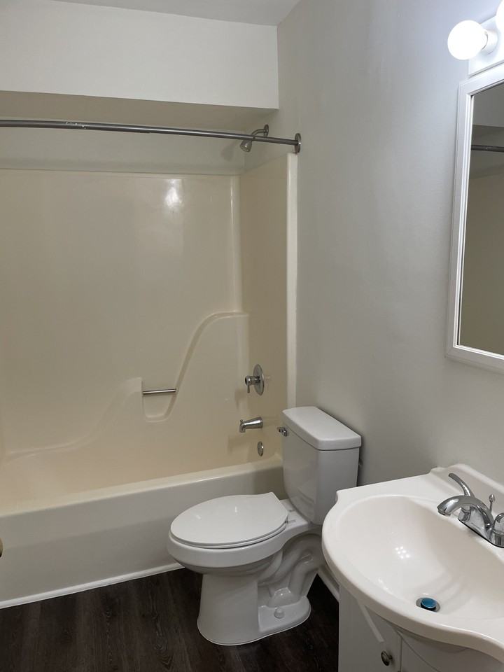 526 Cleveland Ave #A2 - Photo 3 of 6