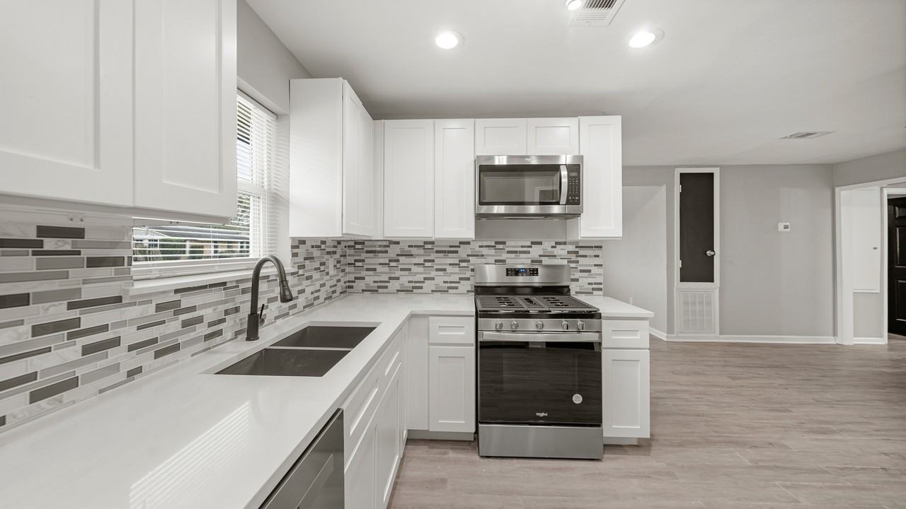 11330 Murr Way #1 - Photo 3 of 26