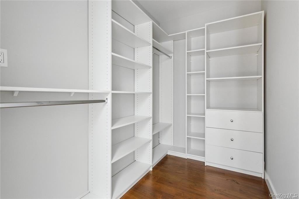 225 E Walnut St Unit 1 #1 - Photo 6 of 25