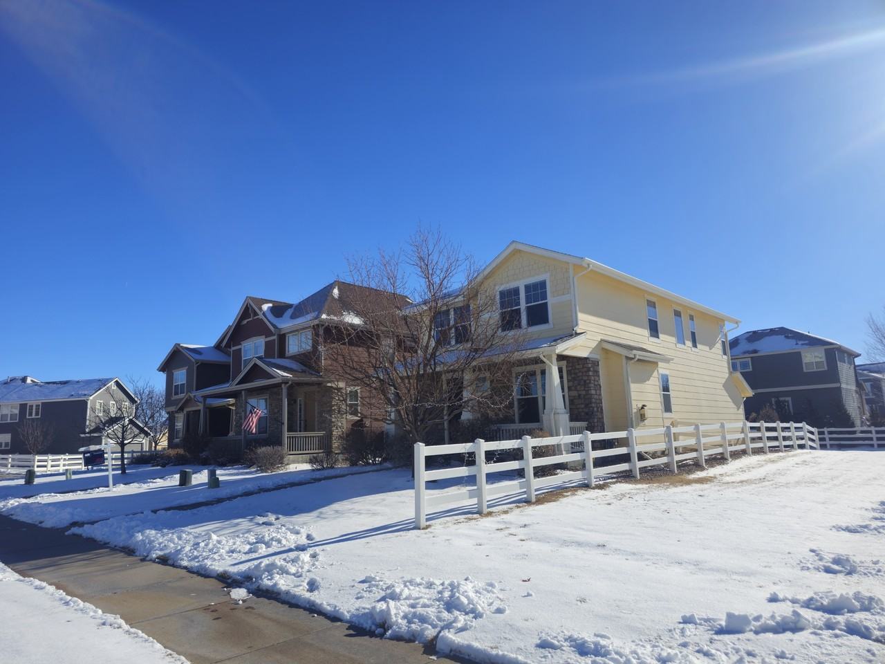 1354 S Coolidge Cir - Photo 2 of 23