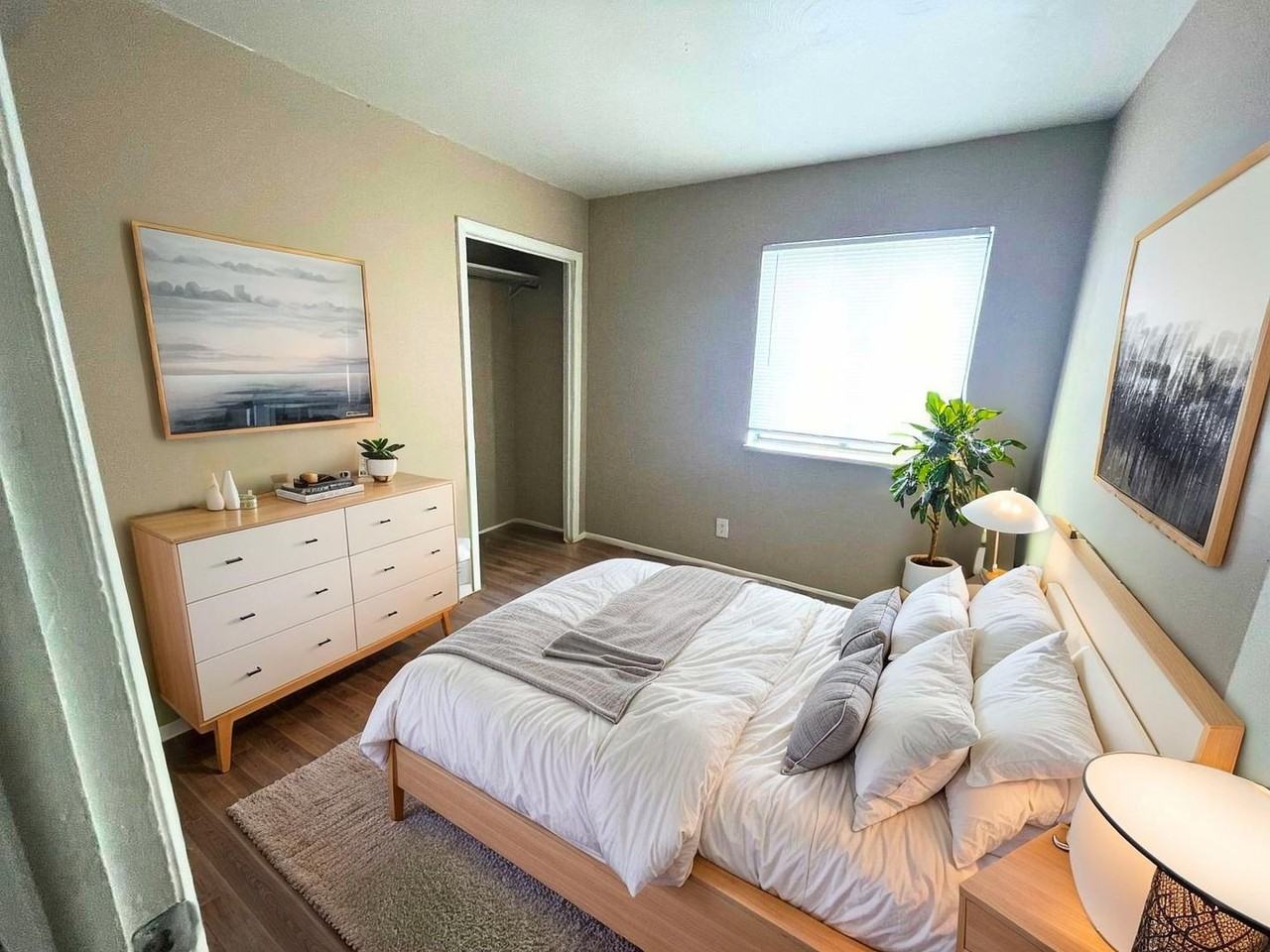 720 W Centennial Ave - Photo 5 of 6