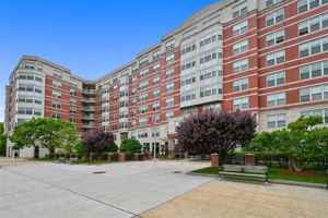 featured image of 300 Mamaroneck Ave Apt 611 #611