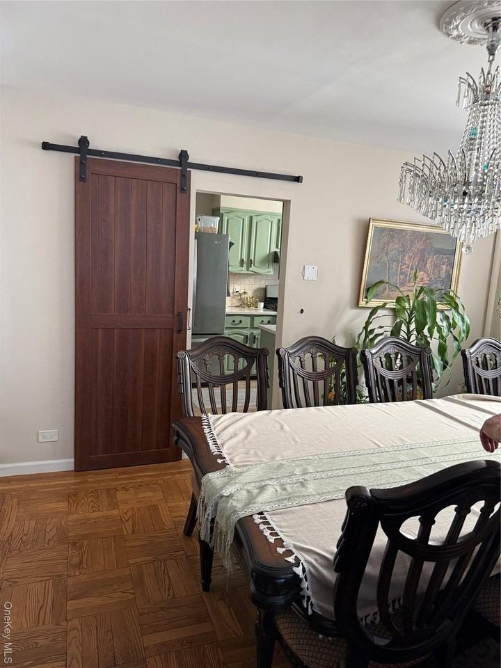 255 Quincy Ave - Photo 5 of 24