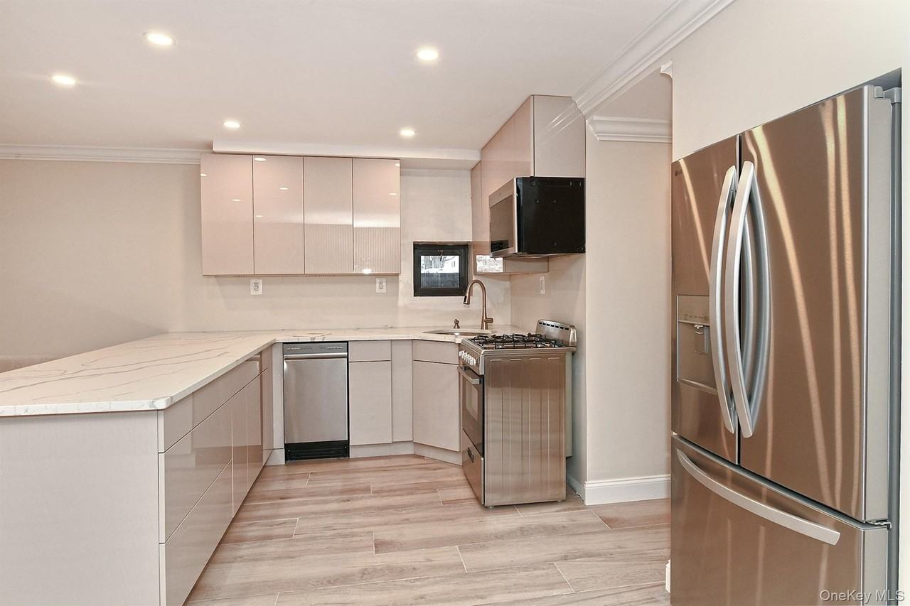 80 Lincoln Ave Unit A6 #A6 - Photo 3 of 20