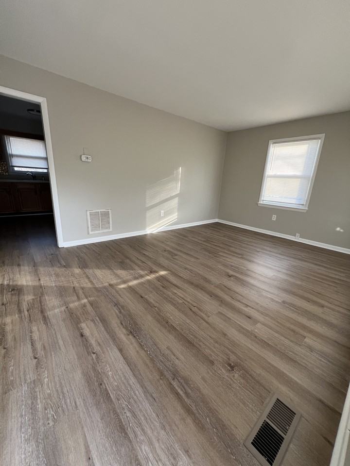 413 Bailey Ln #1 - Photo 3 of 11