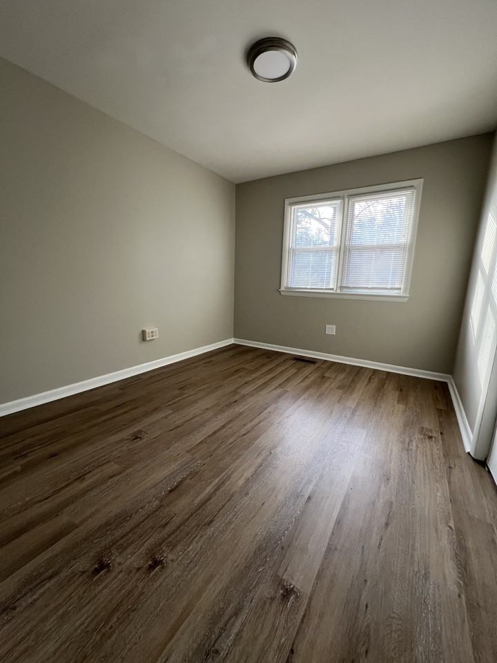 413 Bailey Ln #1 - Photo 7 of 11