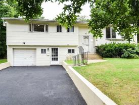 4 Lauren Ave - Photo 1 of 1