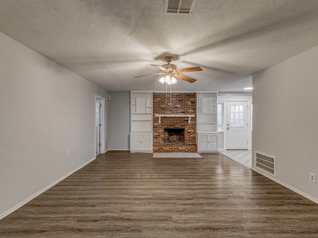 108 Meadowbrook Dr #1 - Photo 7 of 45