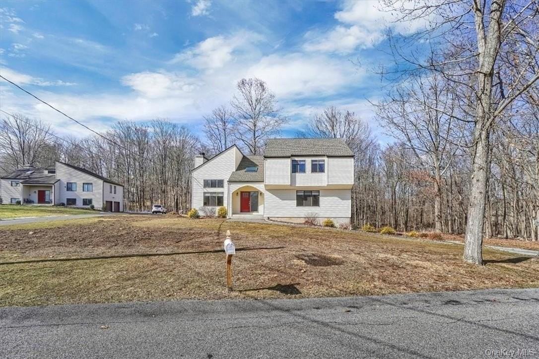 9 Oak Ave - Photo 2 of 27