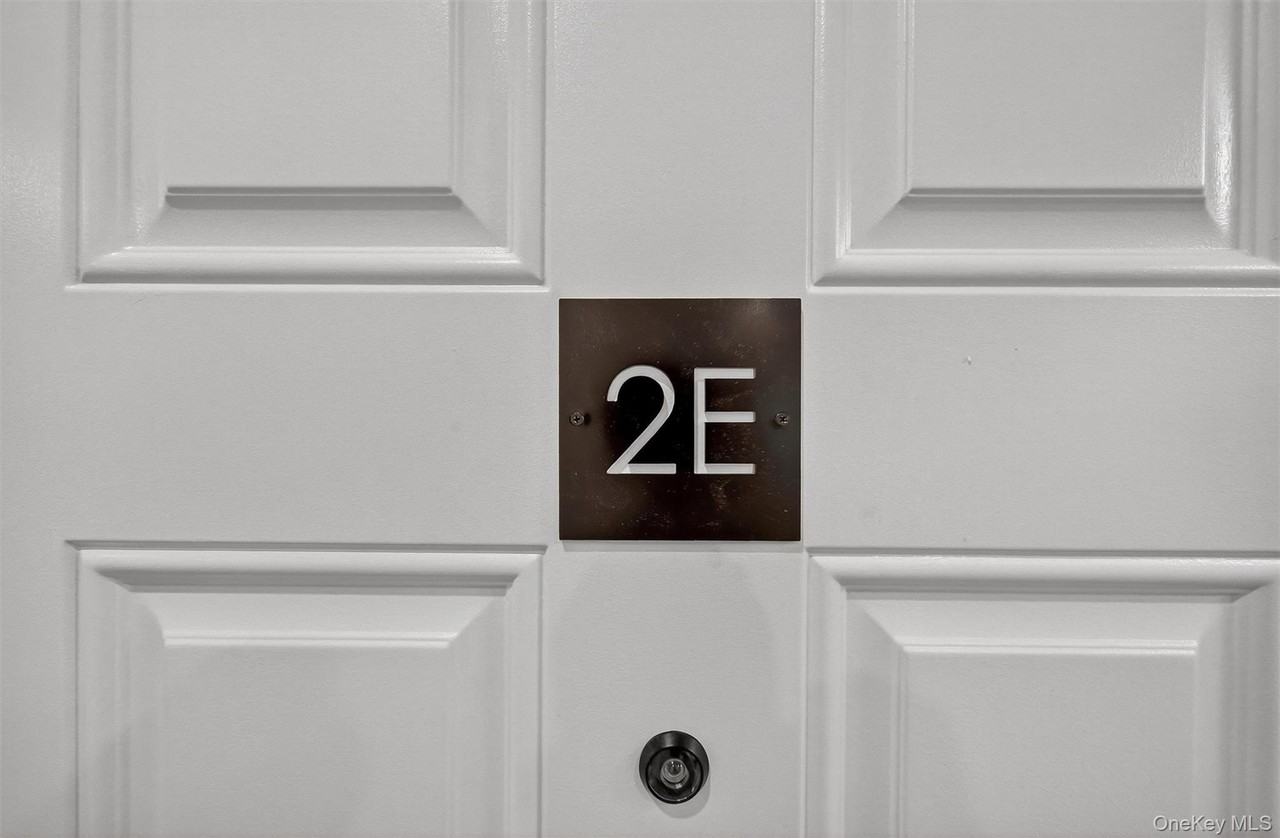 79 Main St Unit 2e #2E - Photo 3 of 20