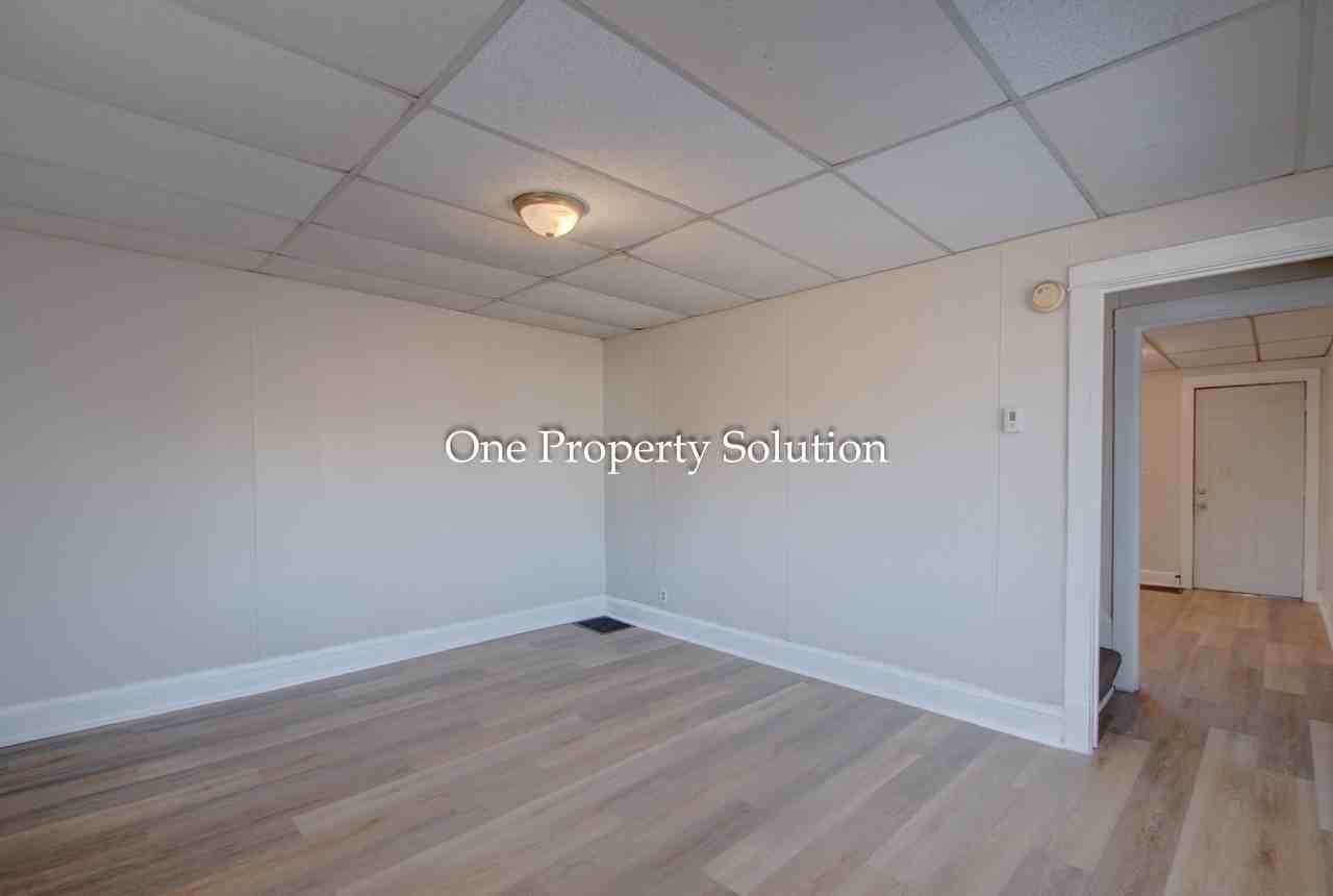 328 Bridge St #1 - Photo 5 of 20