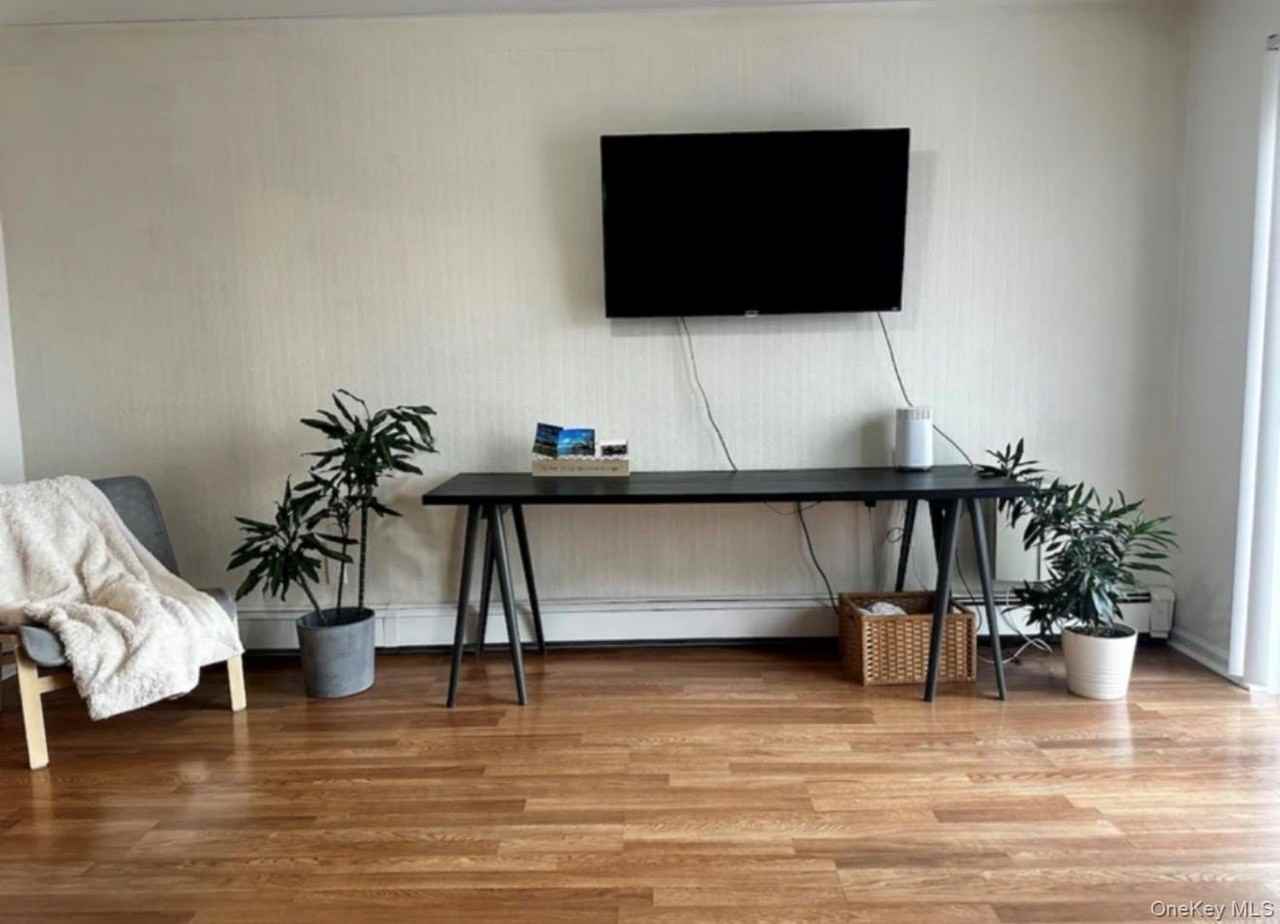 9212 25th Ave - Photo 3 of 9